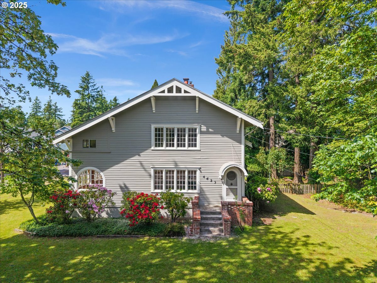 4623 SW Garden Home Rd  Portland OR 97219 photo