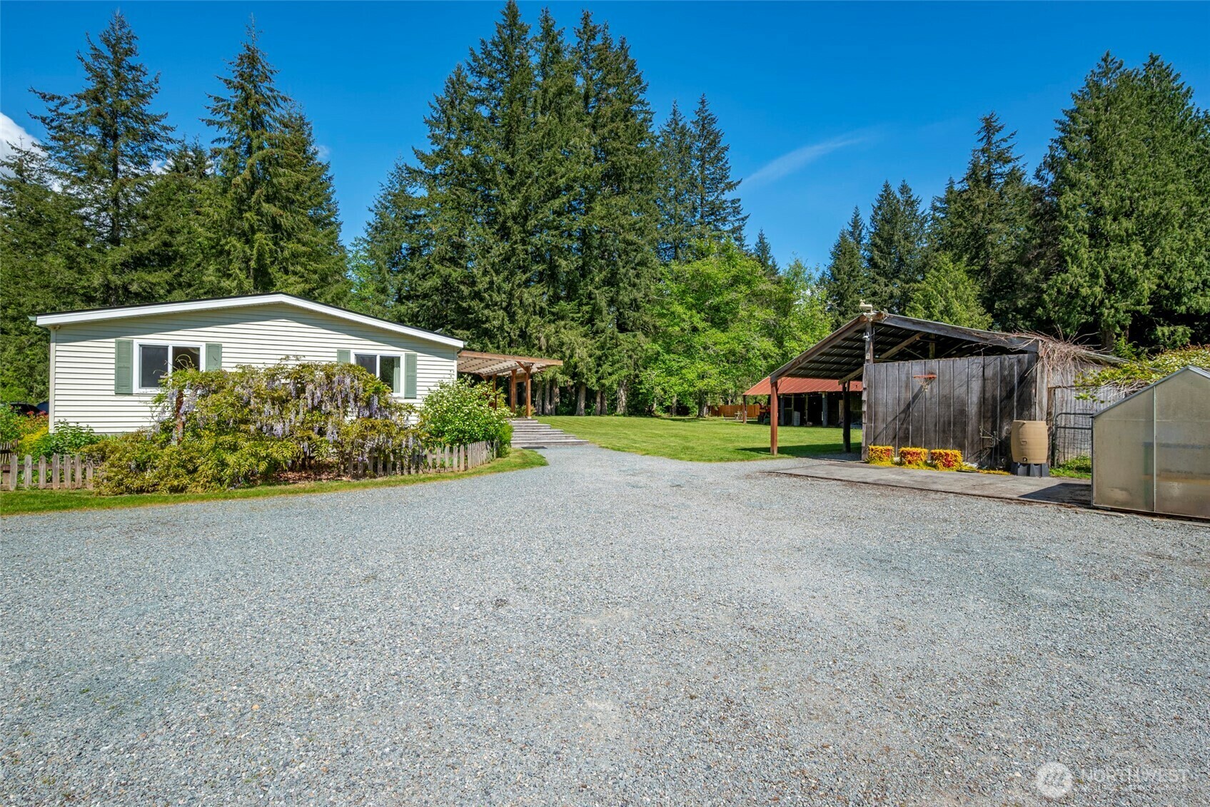 Property Photo: 20800 Hartry Lane WA 98284