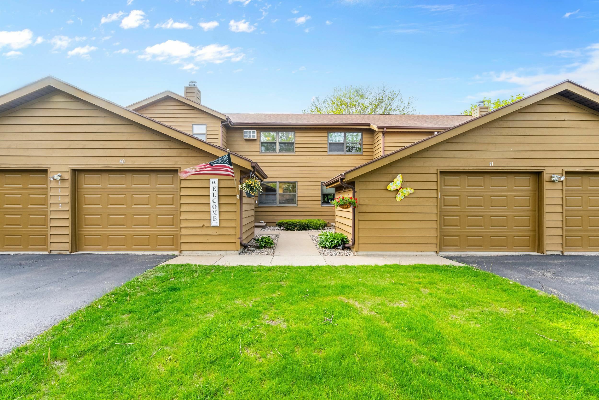 1115 Daniel Court 40  Neenah WI 54956 photo