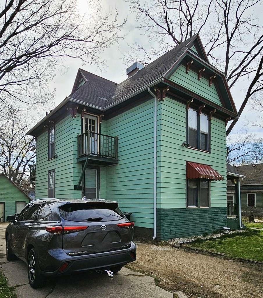 Property Photo: 333 Linn Street WI 53548