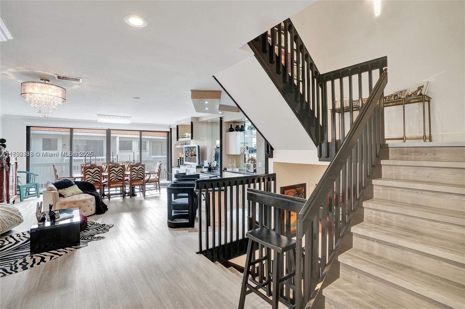 Property Photo:  21388 Marina Cove Cir 13-G  FL 33180 