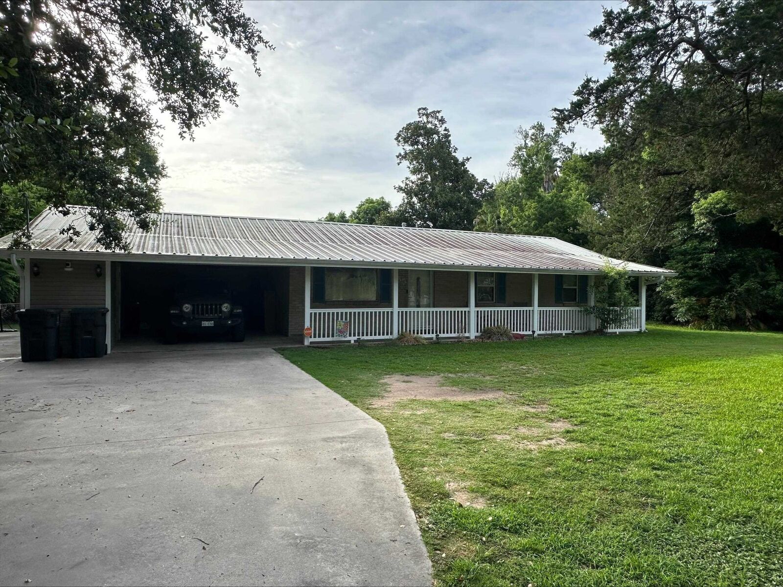 Property Photo: 355 Lake TX 77611-0000