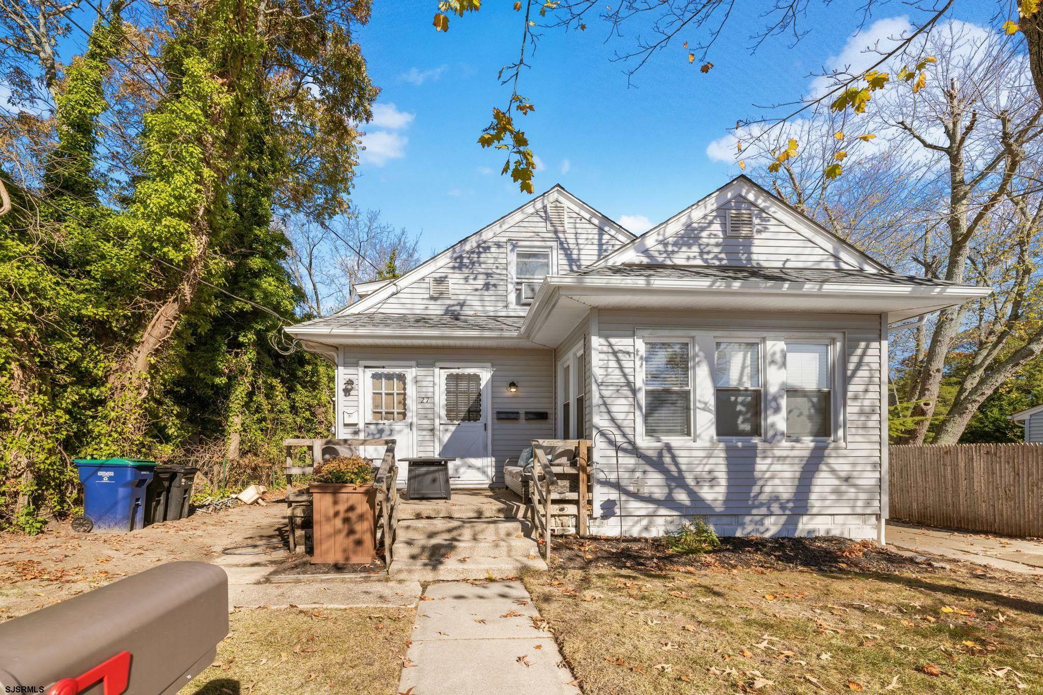Property Photo:  27 E Groveland Ave Ave  NJ 08244 