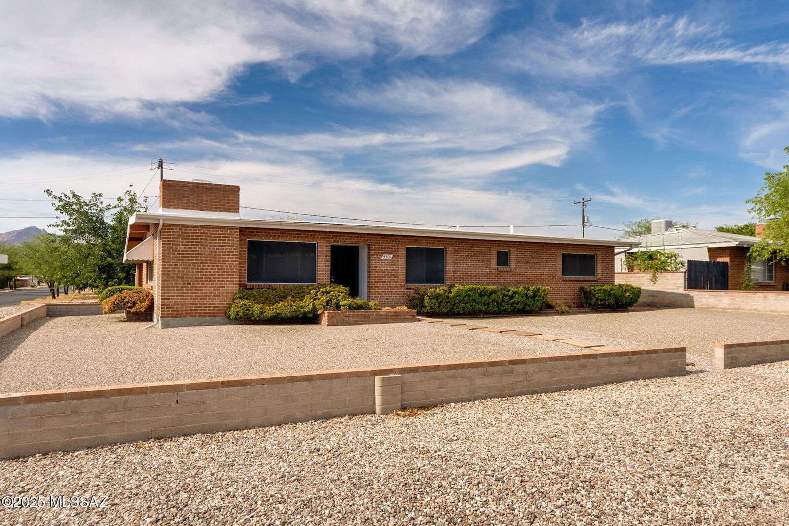 Property Photo: 5301 E 4th Street AZ 85711