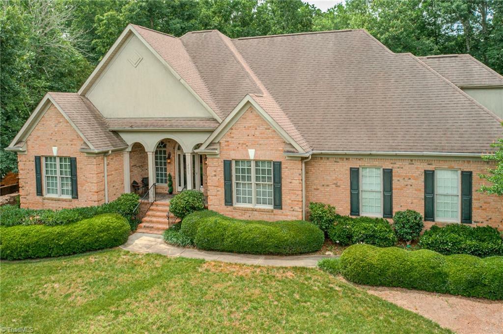 Property Photo: 2809 Churchill Court NC 27262