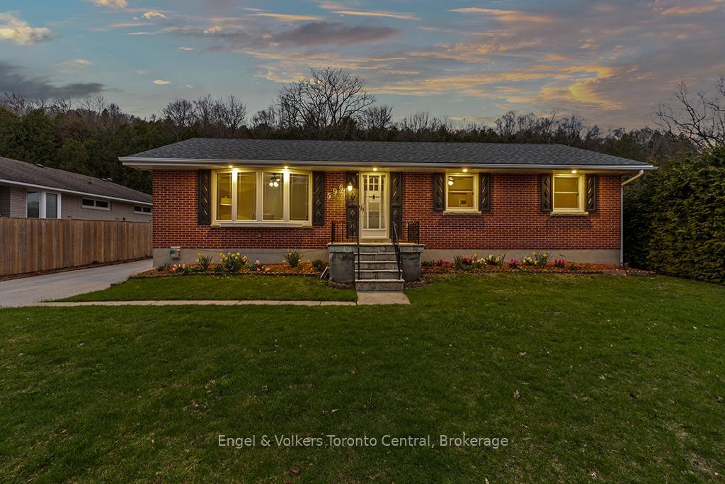Property Photo: 596 6th Avenue W ON N4K 5E7
