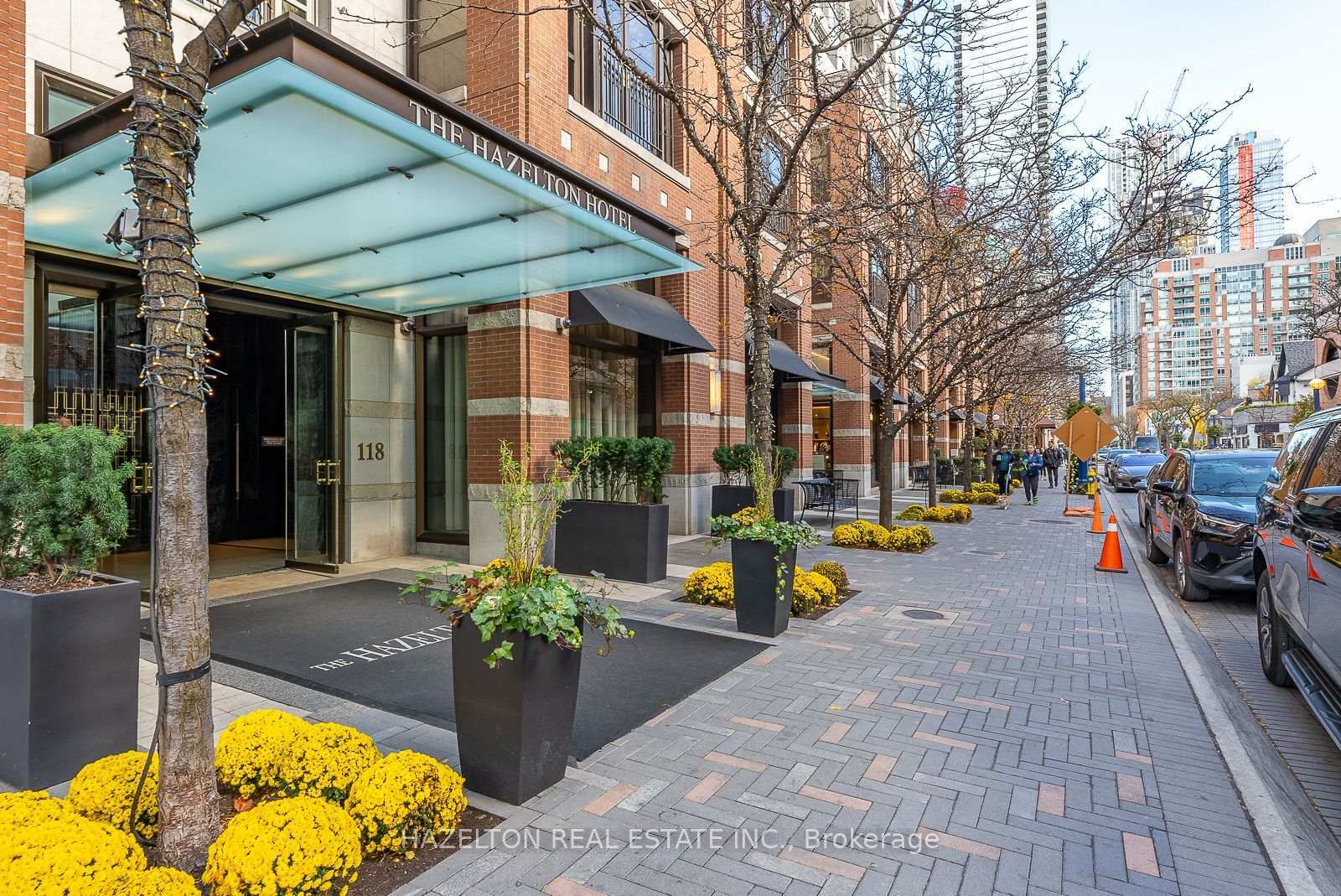 Property Photo:  118 Yorkville Avenue 601  ON M5R 1H5 