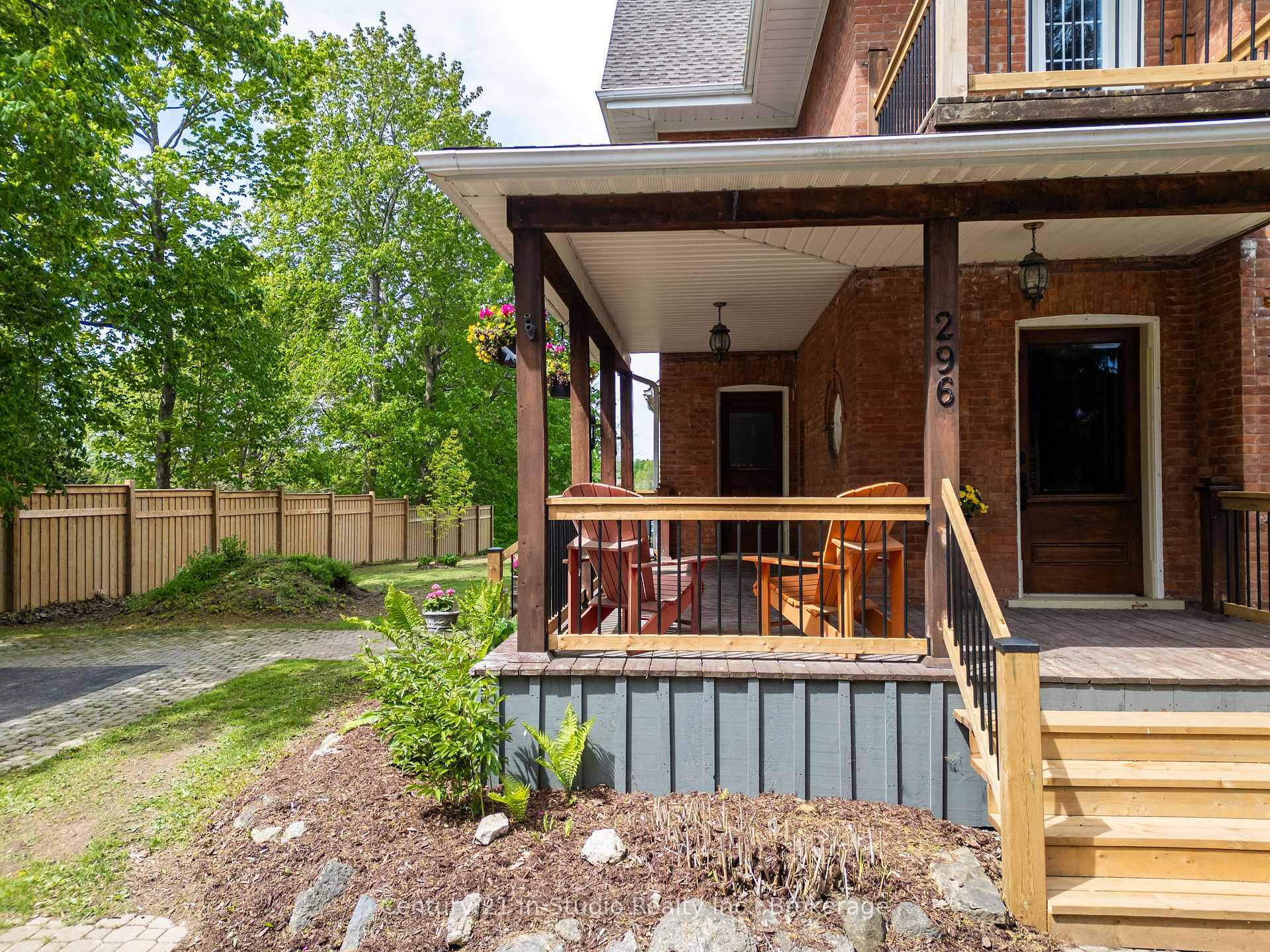 Property Photo: 296 Garafraxa St Street ON N0H 1G0