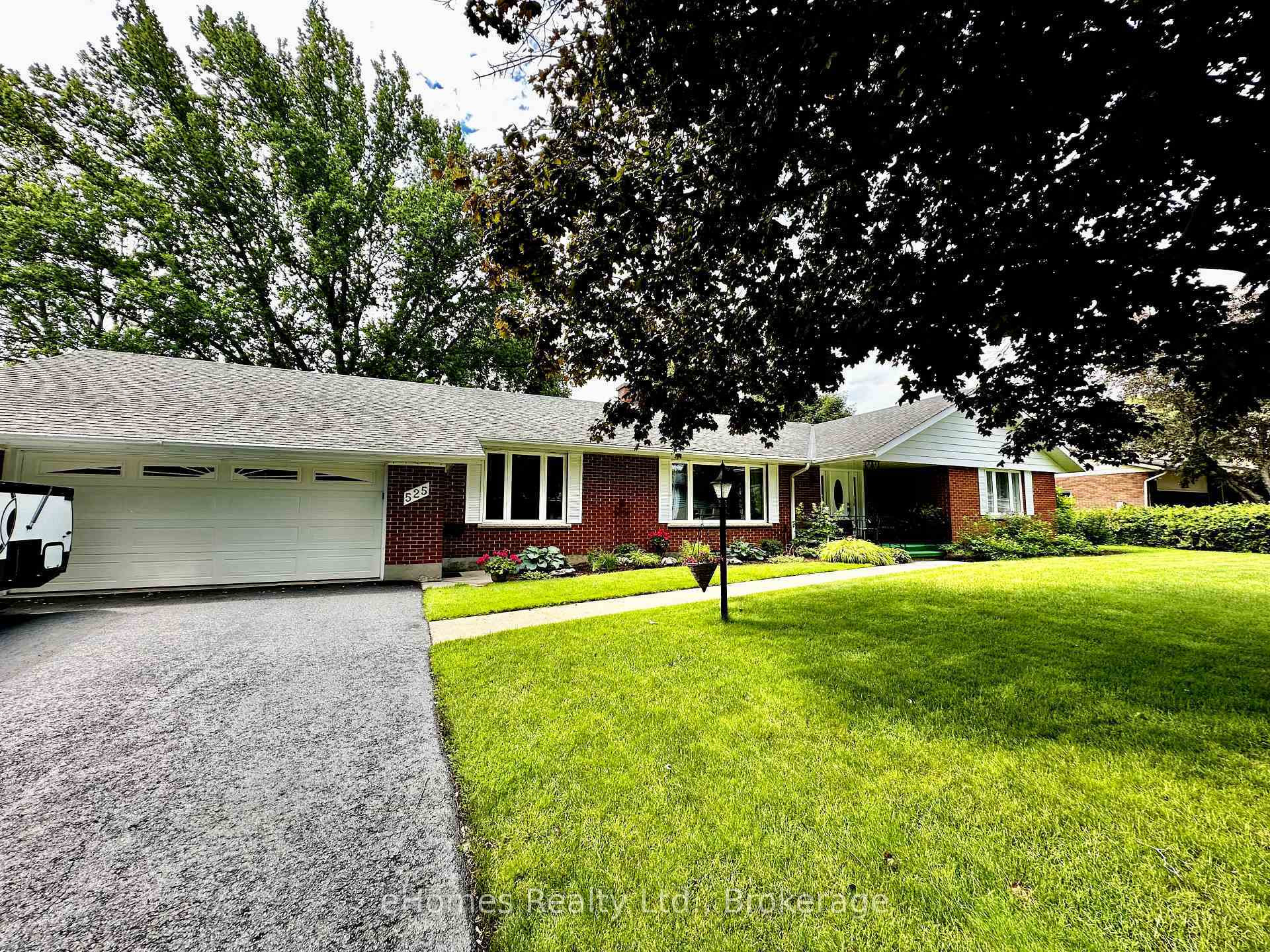 525 4th A Street W  Owen Sound ON N4K 6A4 photo