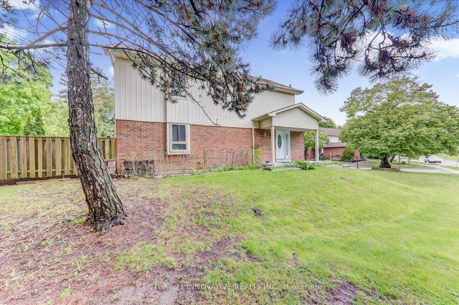 34 Dundalk Drive 1  Toronto ON M1P 4W3 photo