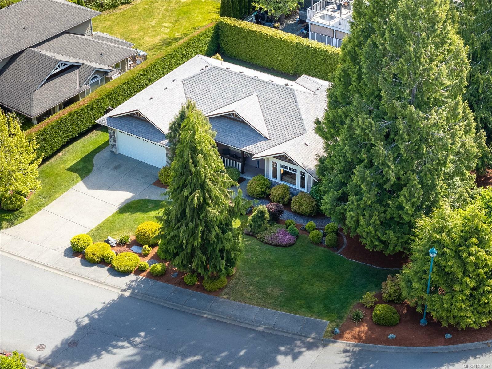 Property Photo:  2599 Kinnoull Cres  BC V0R 2P1 