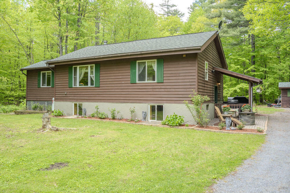 Property Photo:  42 Oneida Lane  NY 12941 
