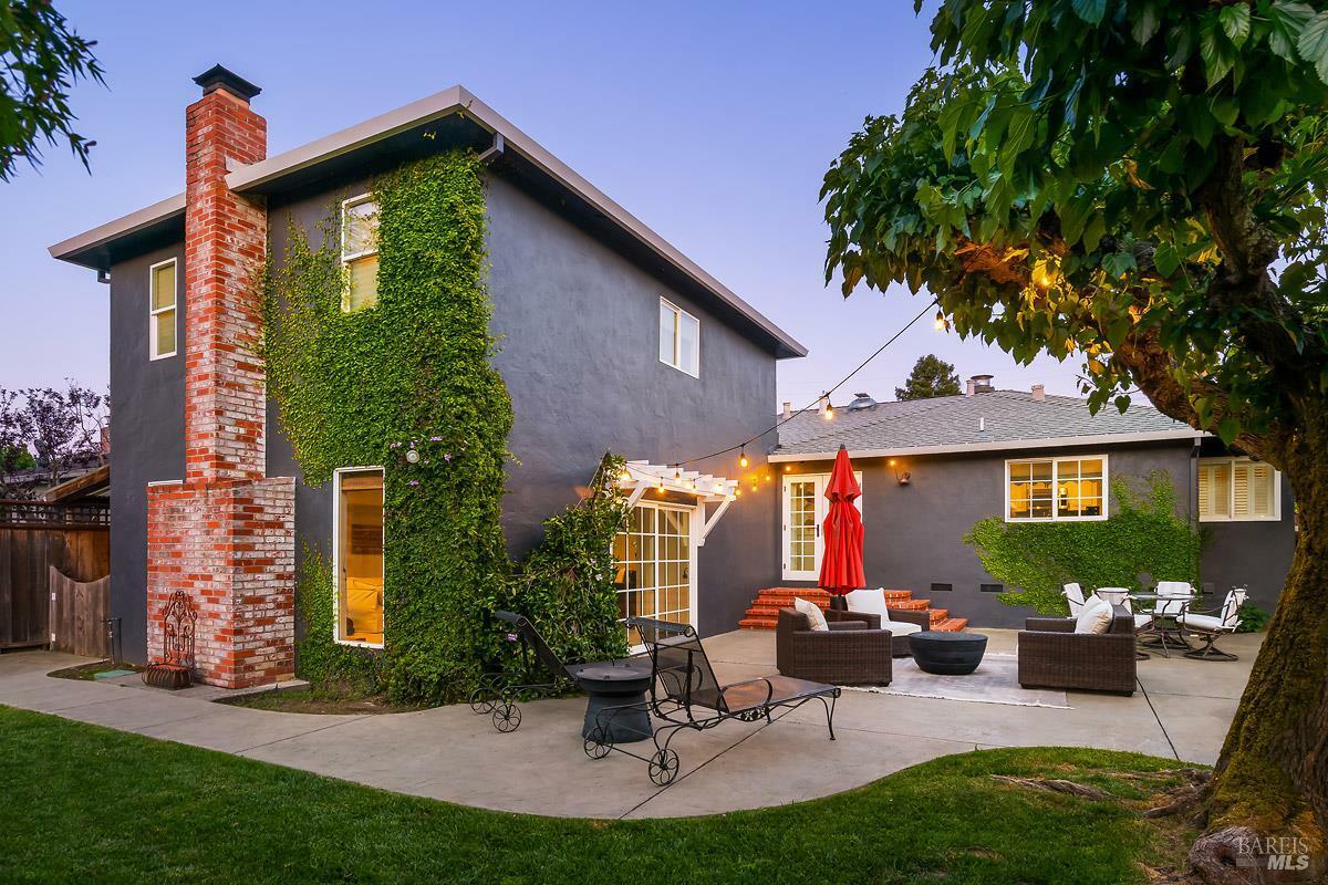 Property Photo: 210 El Prado Avenue CA 94903