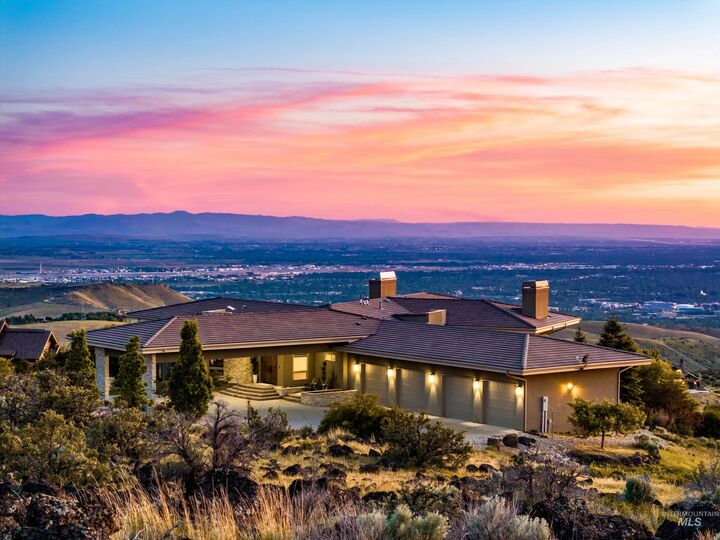Property Photo: 6329 E Wildhorse Ln ID 83712