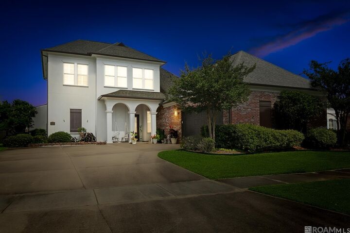 Property Photo:  3760 Club View Ct  LA 70791 