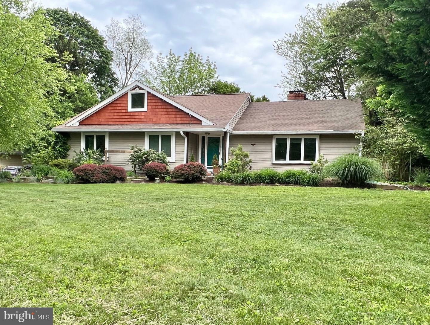 Property Photo: 14 Greenhill Road PA 19380
