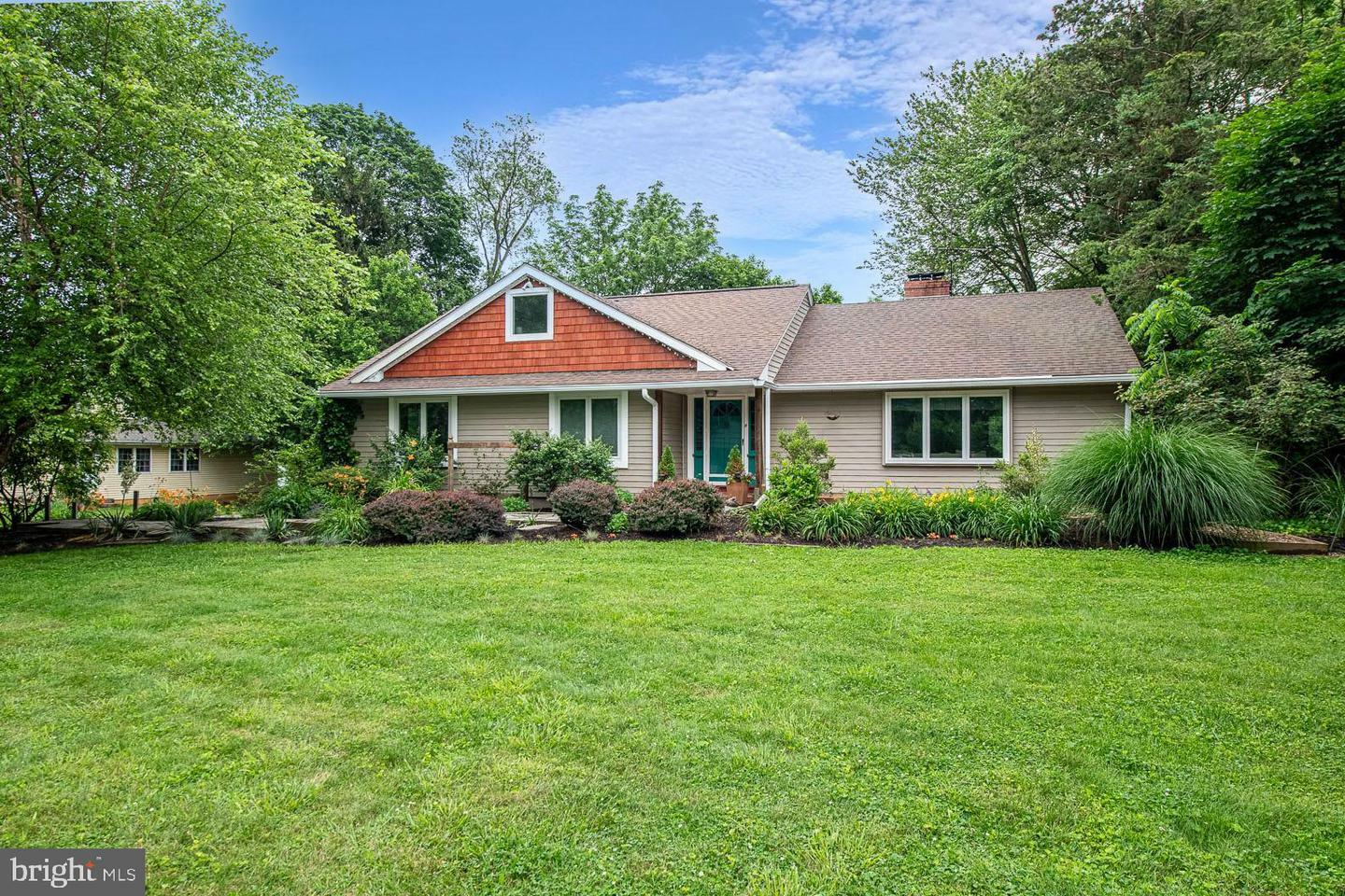 Property Photo:  14 Greenhill Road  PA 19380 