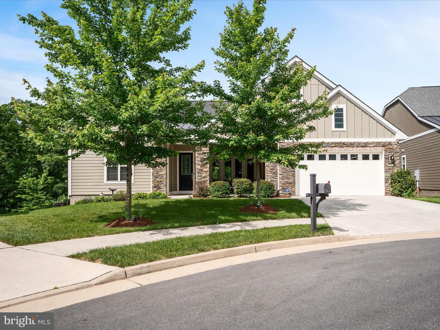 130 Grosbeak Court  Lake Frederick VA 22630 photo