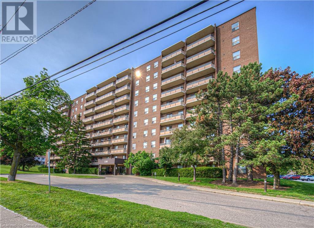 Property Photo: 1100 East Courtland Avenue East 211 ON N2C 2H9