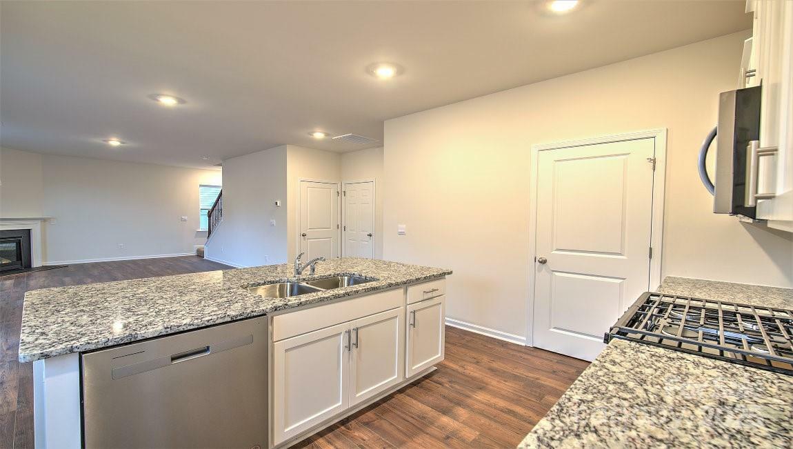 Property Photo:  831 Adelston Lane  NC 28804 