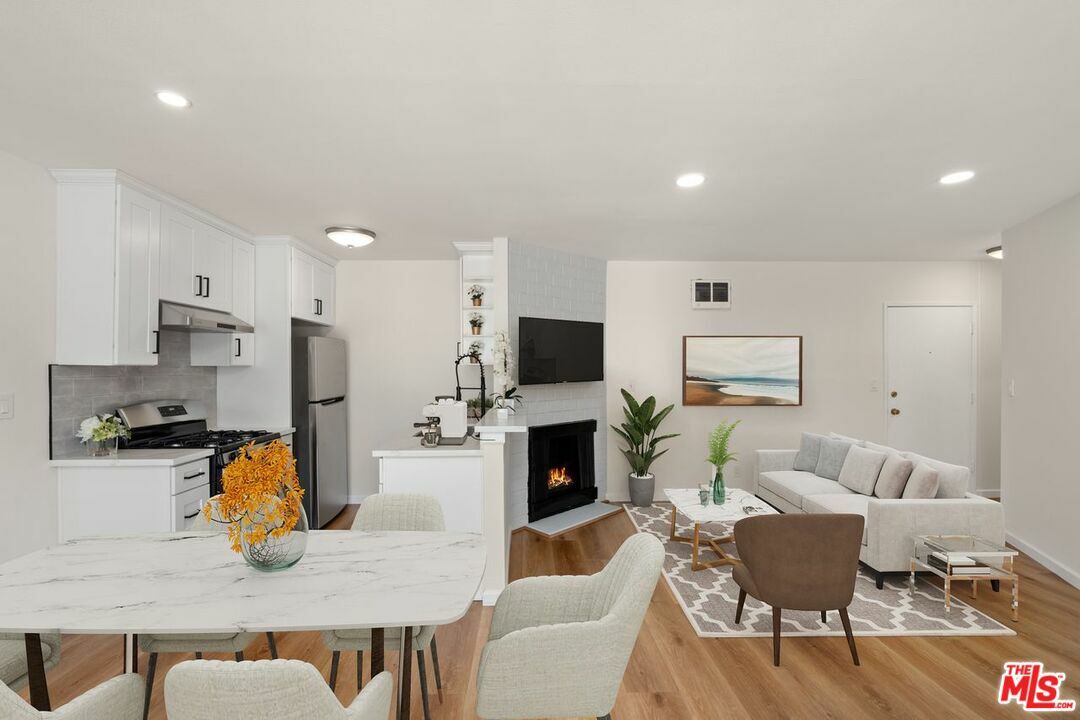 Property Photo: 3640 Cardiff Ave CA 90034