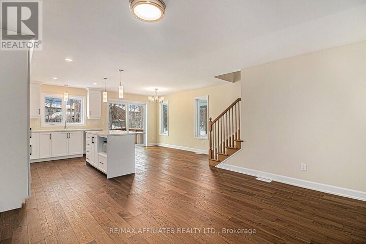 Property Photo: 363 Voyageur Place ON K0A 1W0