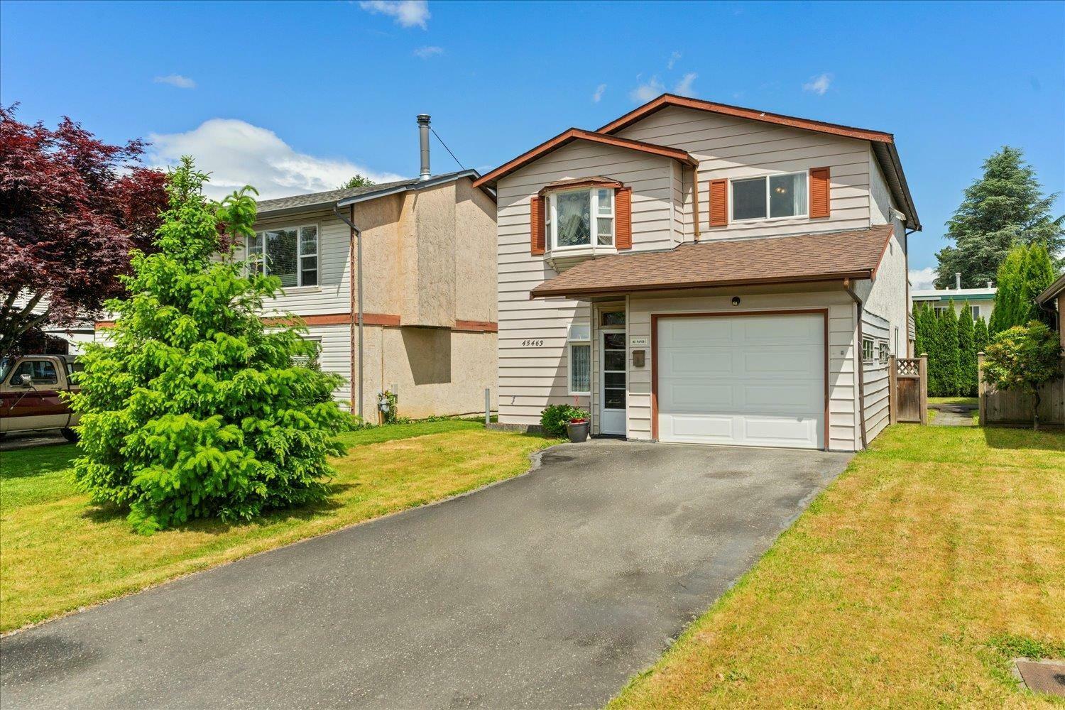 Property Photo:  45463 Meadowbrook Drive  BC V2P 7K3 