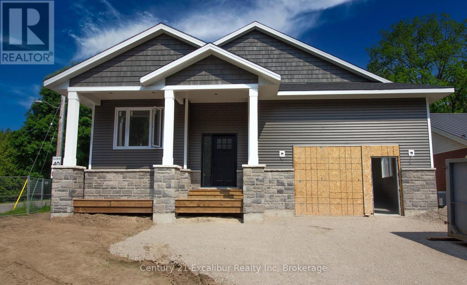 Photo de la propriété: 195 Garafraxa Street West ON N1M 1C5