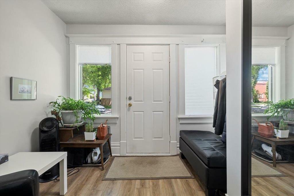Property Photo: 853 Nassau Street South MB R3L 2N1