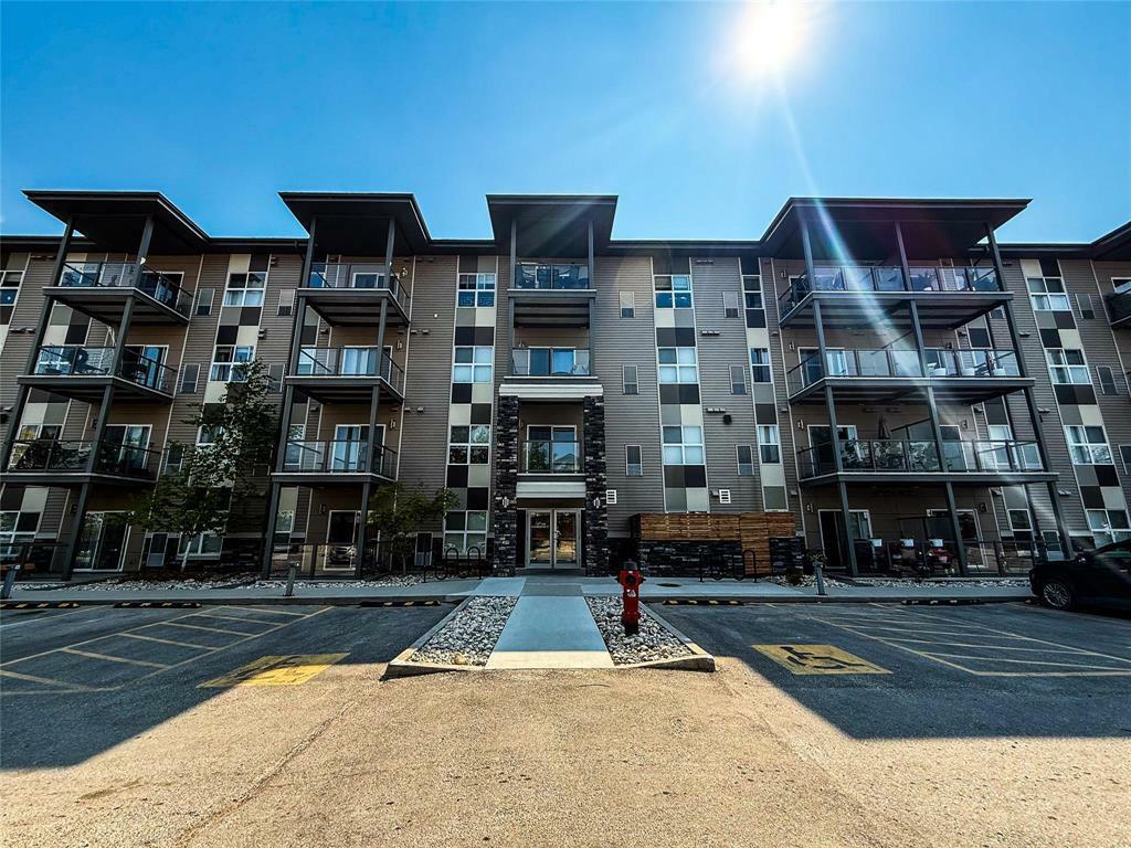 65 Fiorentino Street  Winnipeg MB R3W 0M2 photo