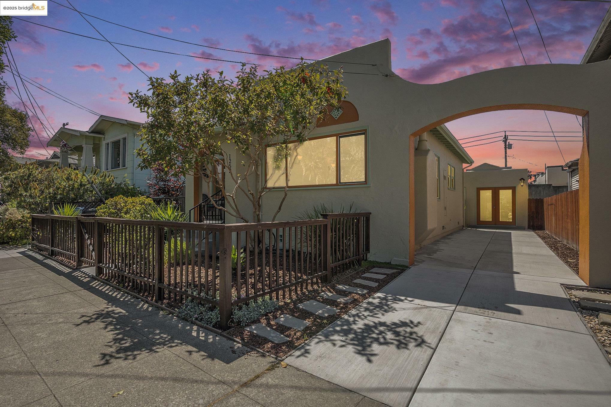 Property Photo: 1252 Russell St CA 94702