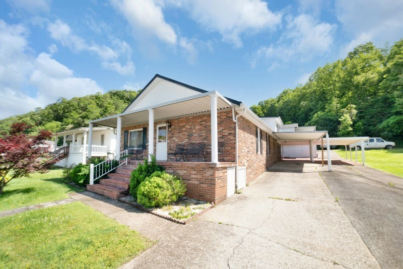 Property Photo: 366 Highland KY 41653
