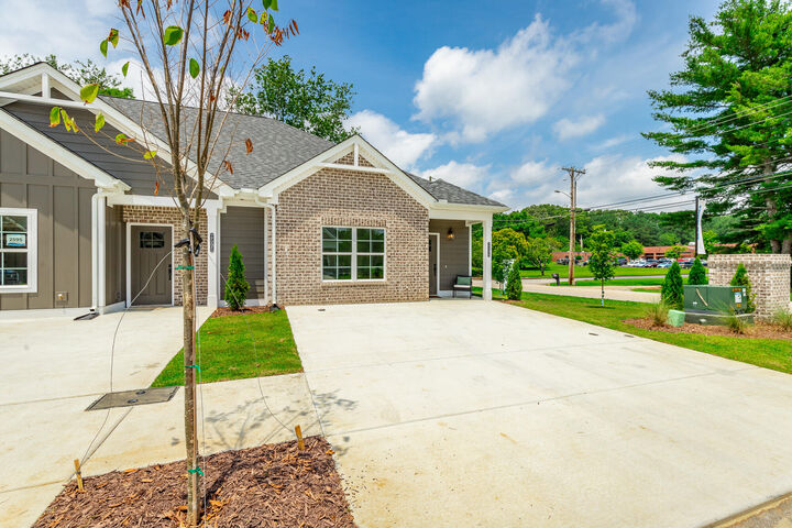 2599 Bannerman Lane  Chattanooga TN 37421 photo