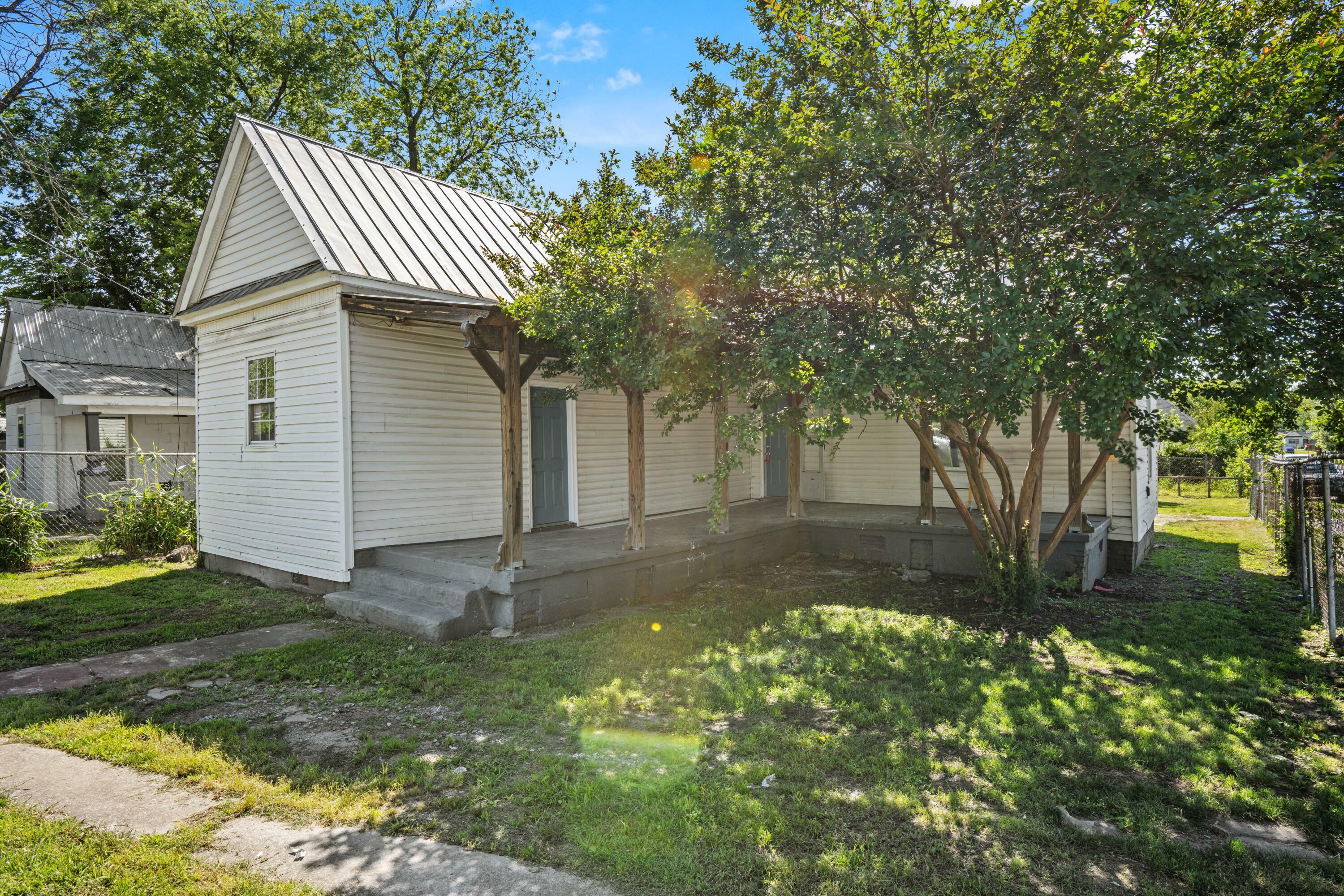 1601 S Willow Street  Chattanooga TN 37404 photo