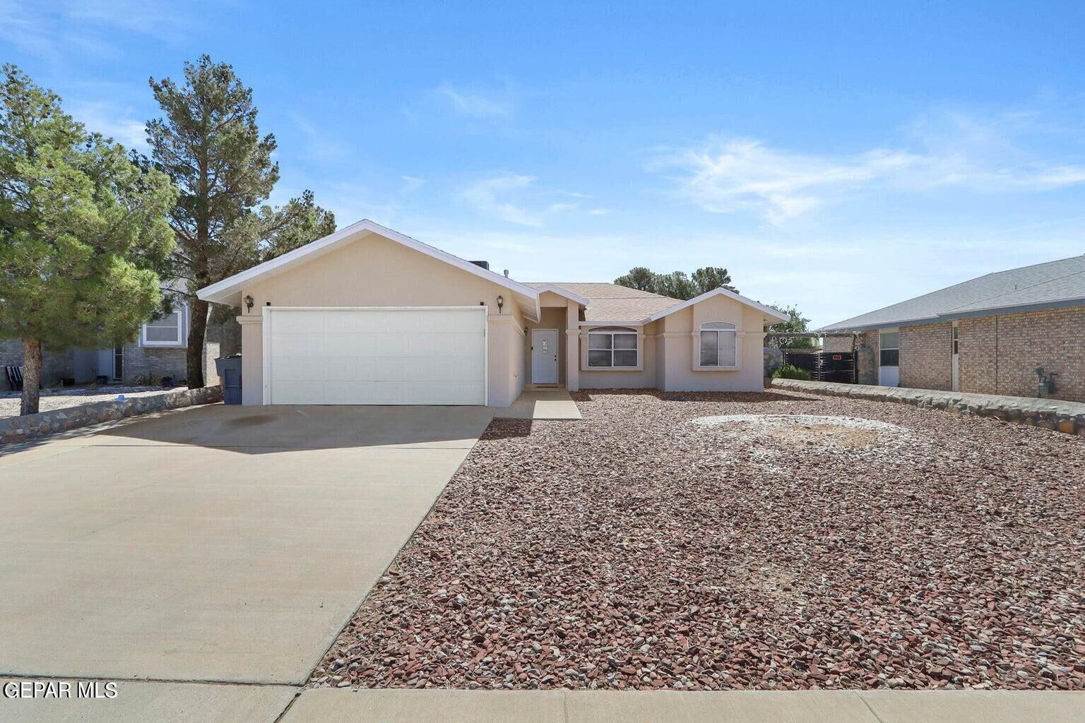 Property Photo: 10912 Loma De Luz Place TX 79934