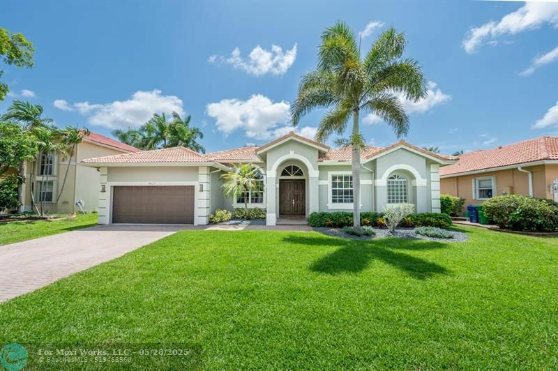Property Photo: 4927 NW 58th Ave FL 33067
