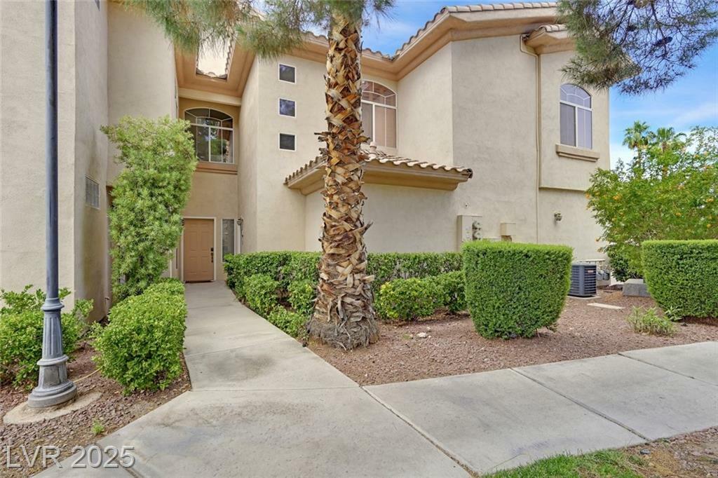 2050 West Warm Springs Road 823  Henderson NV 89014 photo