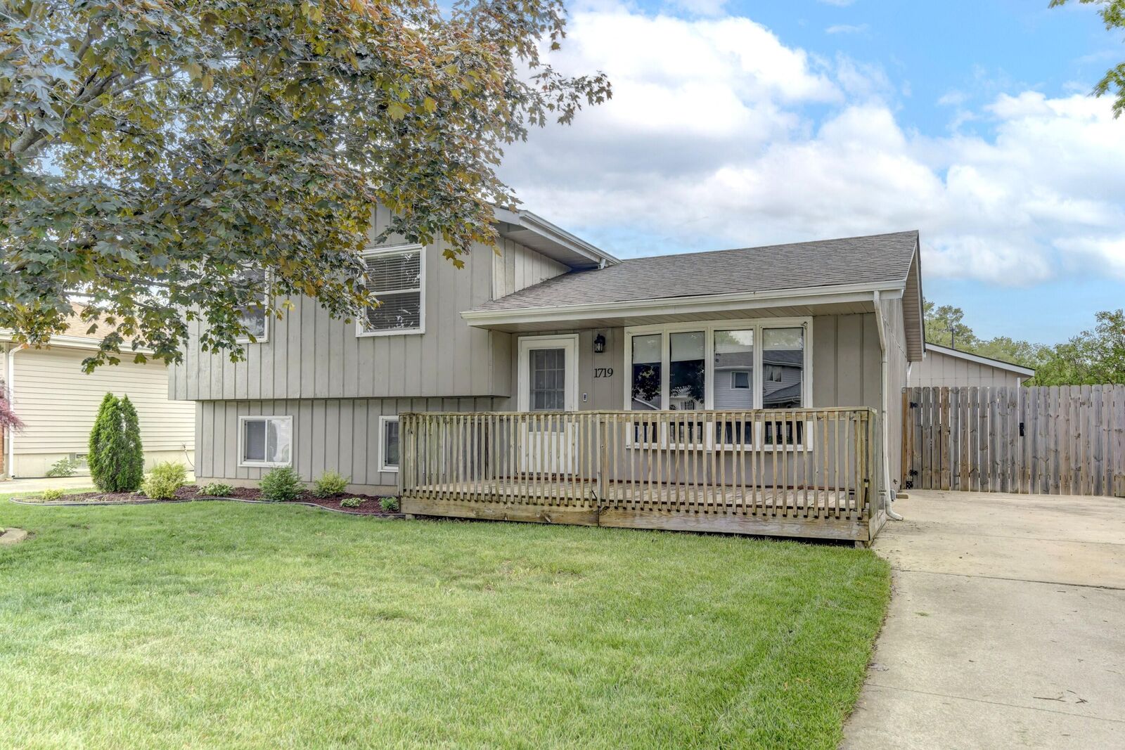 Property Photo: 1719 Selo Drive IN 46375