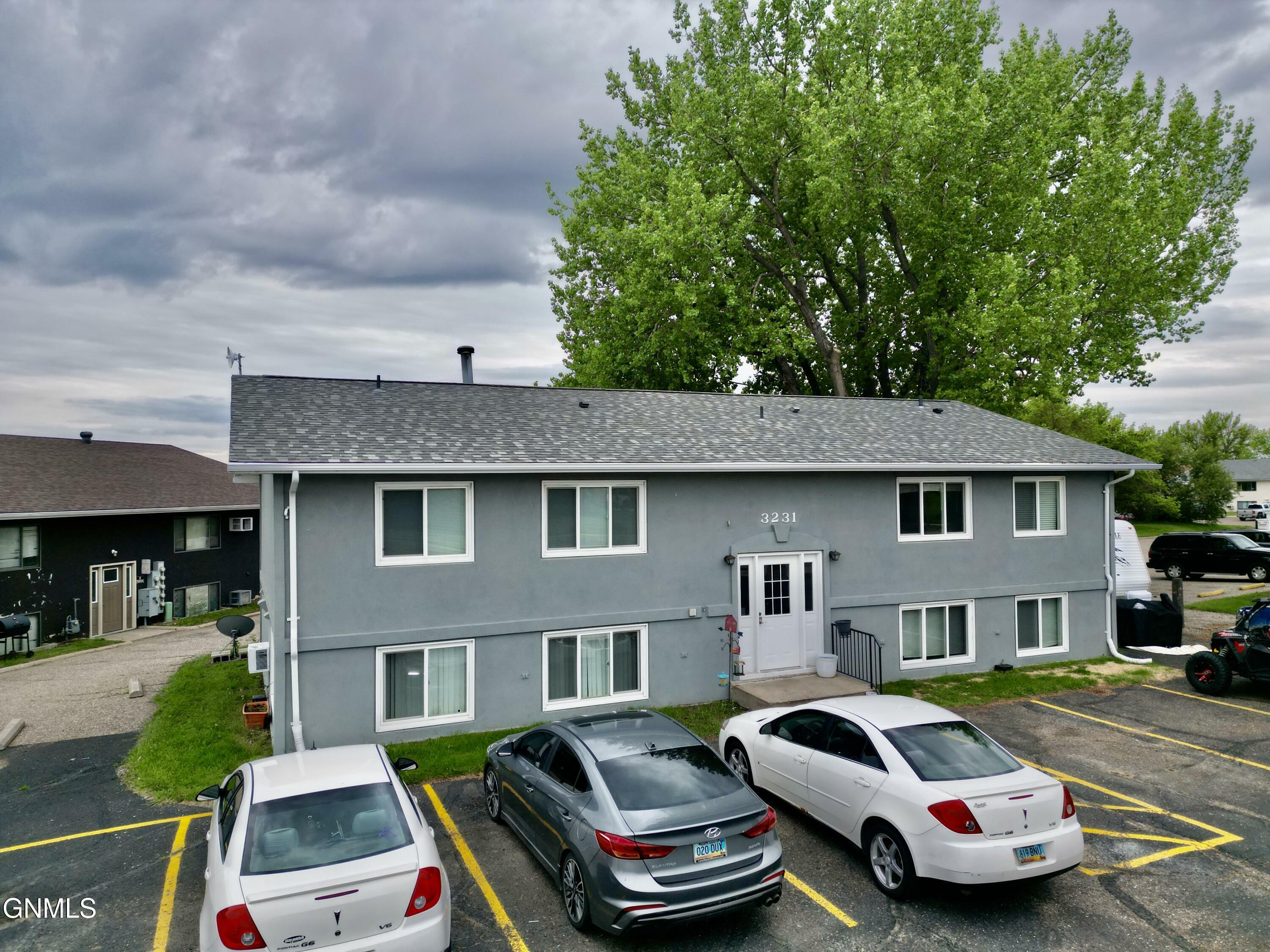 Property Photo: 3231 Rosser Avenue ND 58501