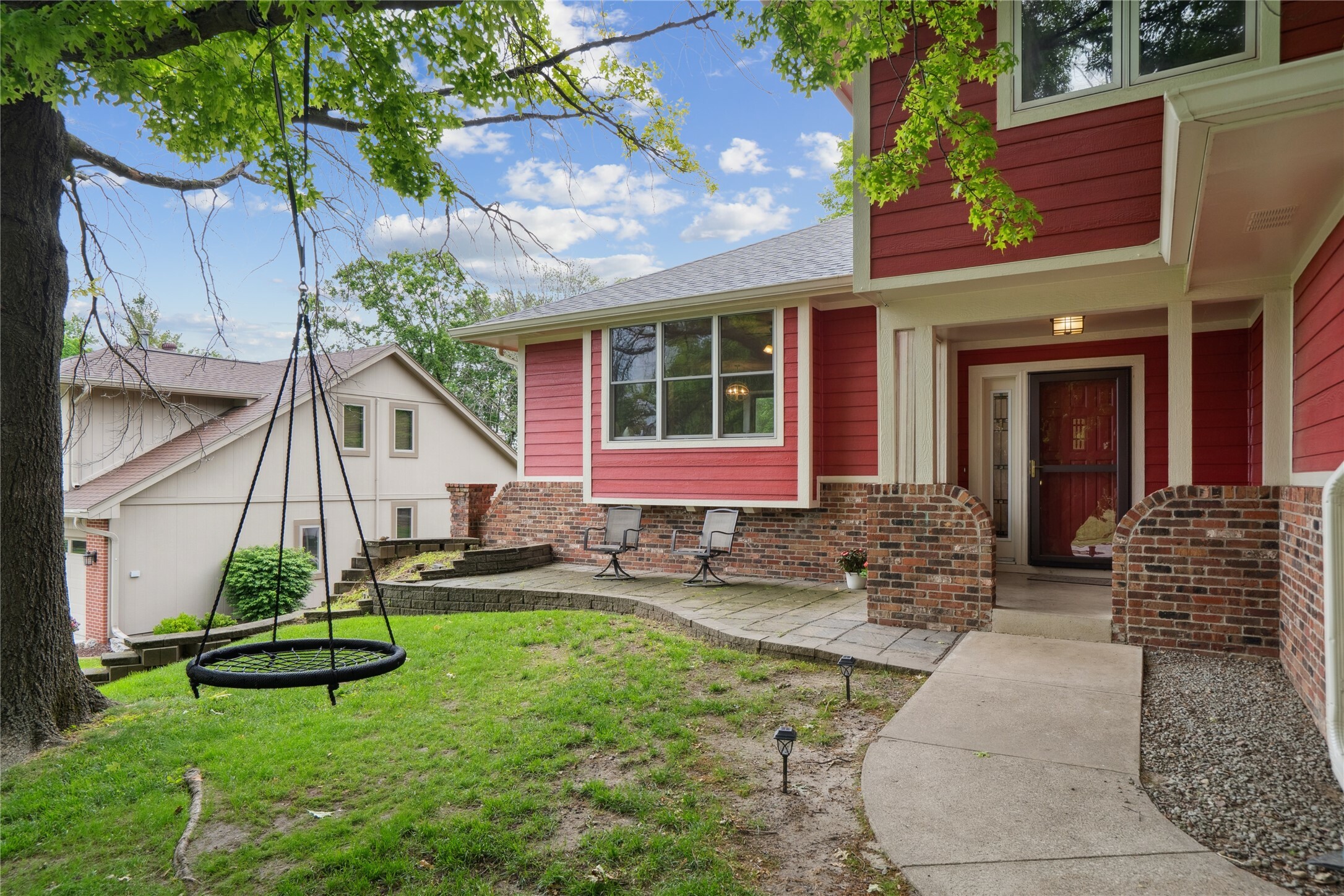 Property Photo: 1645 NW 101st Street IA 50325