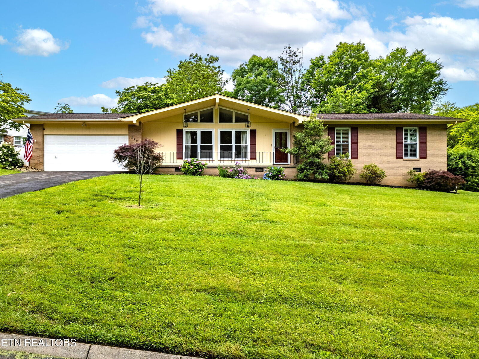 Property Photo:  120 Cooper Circle  TN 37830 