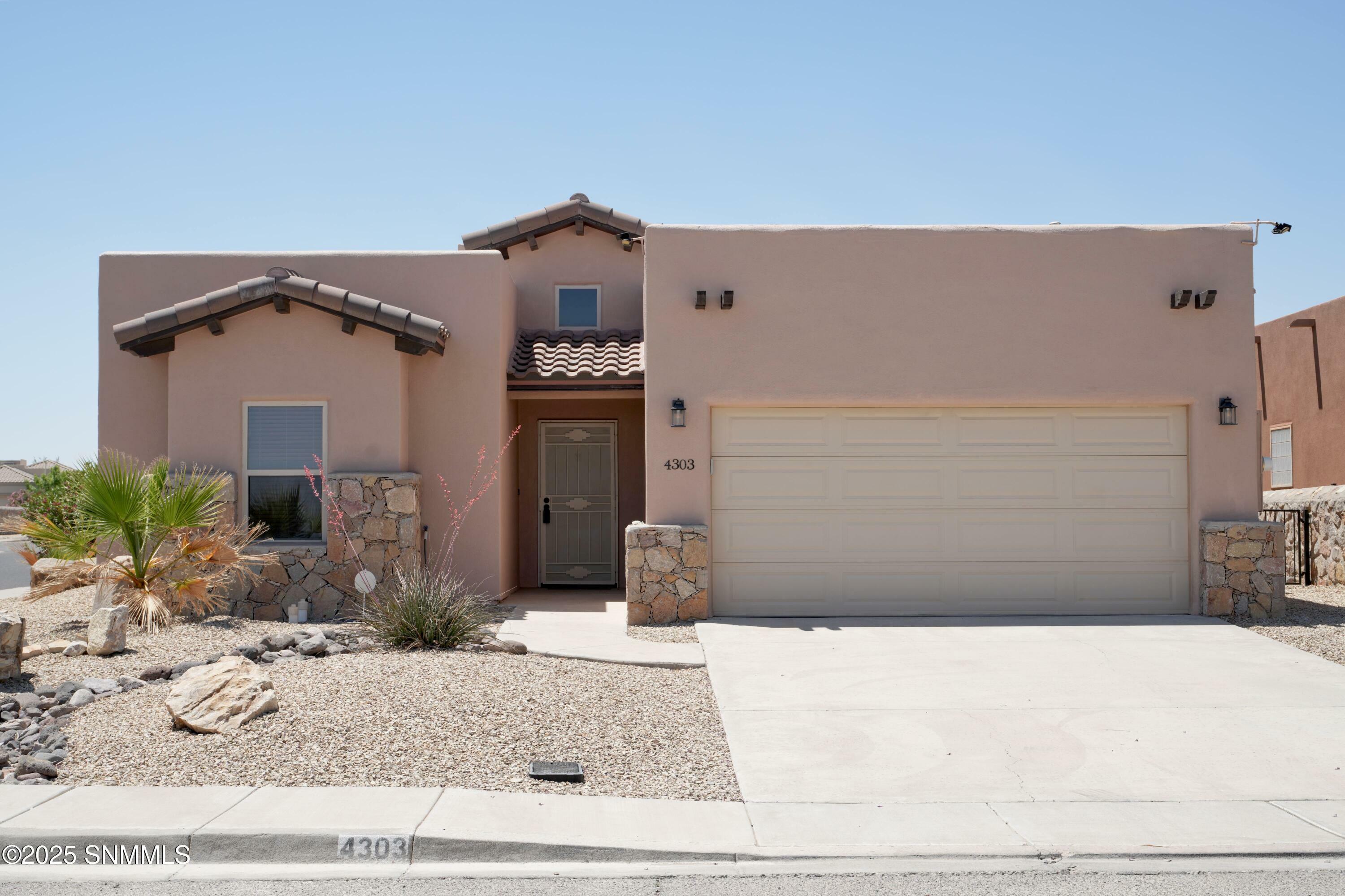 Property Photo: 4303 Amarilla Arc NM 88011