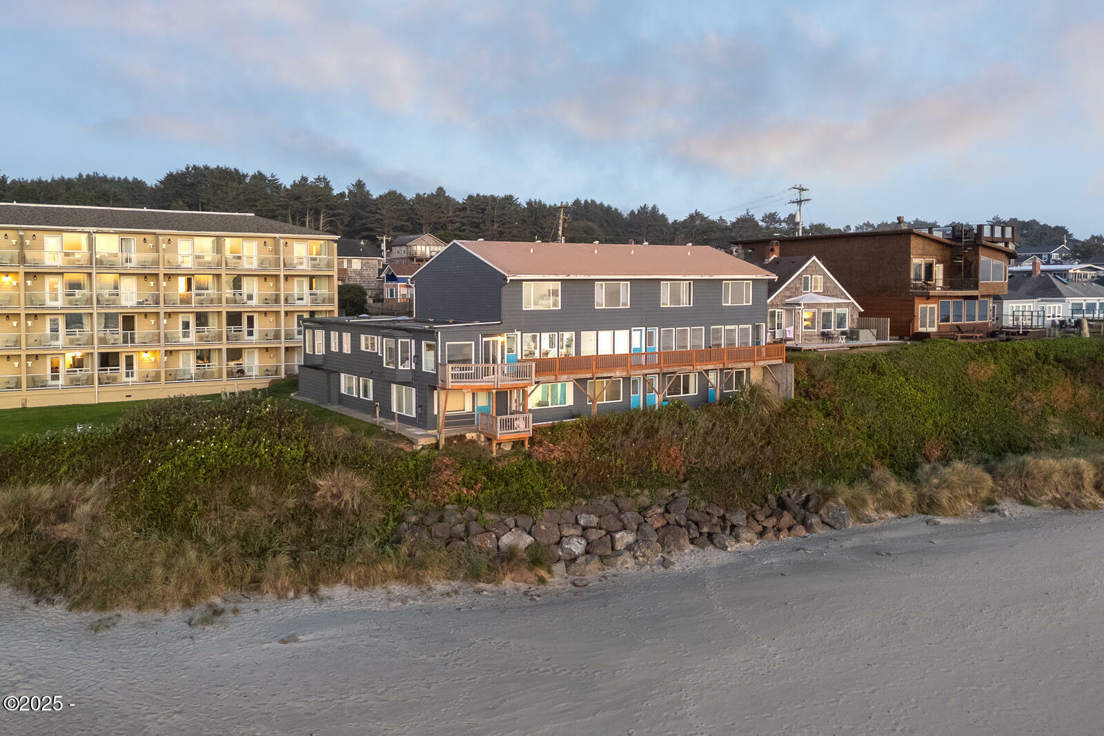 Property Photo: 3929 NW Jetty Avenue 2 OR 97367