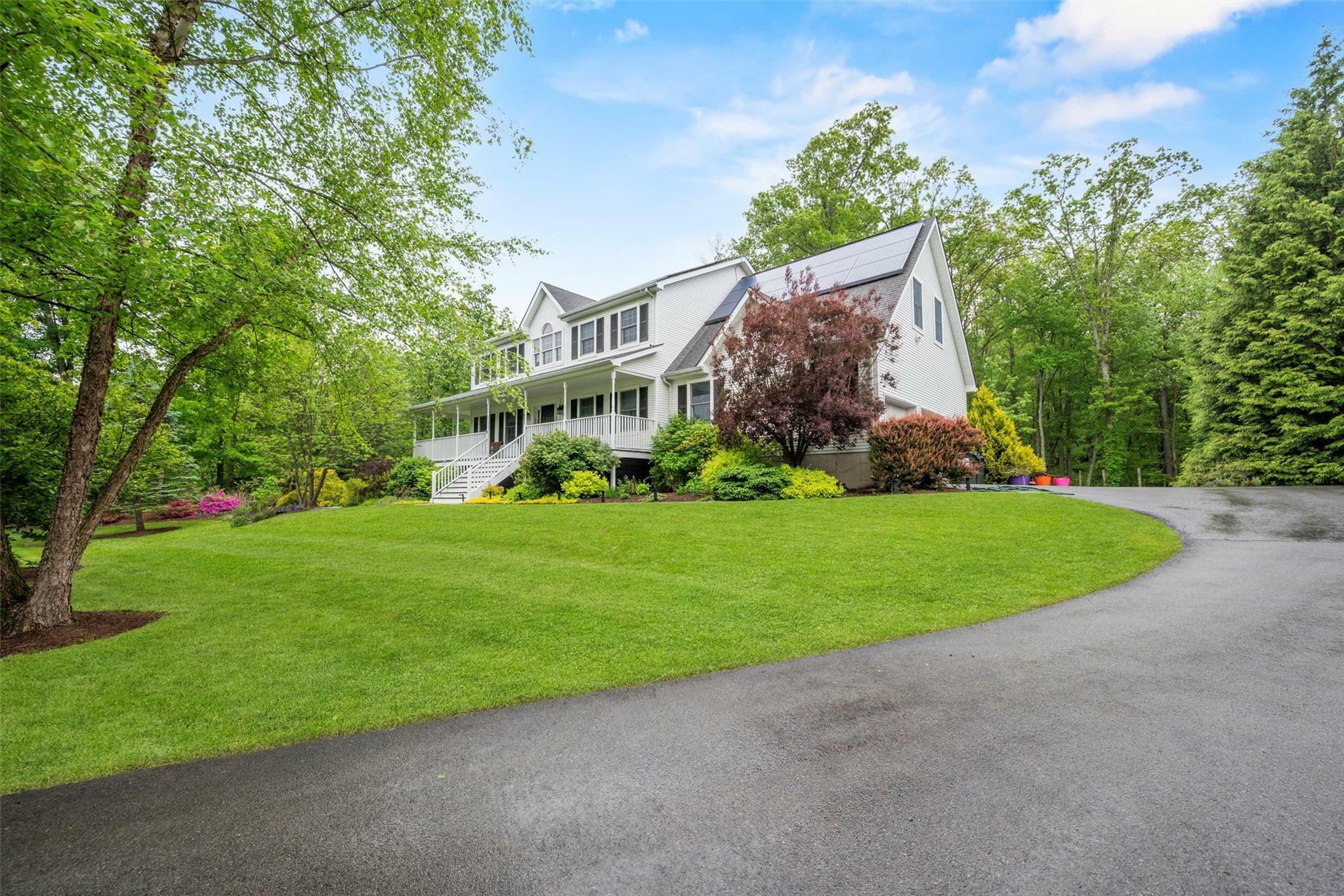 Property Photo:  5 Gabriels Drive  NY 10918 