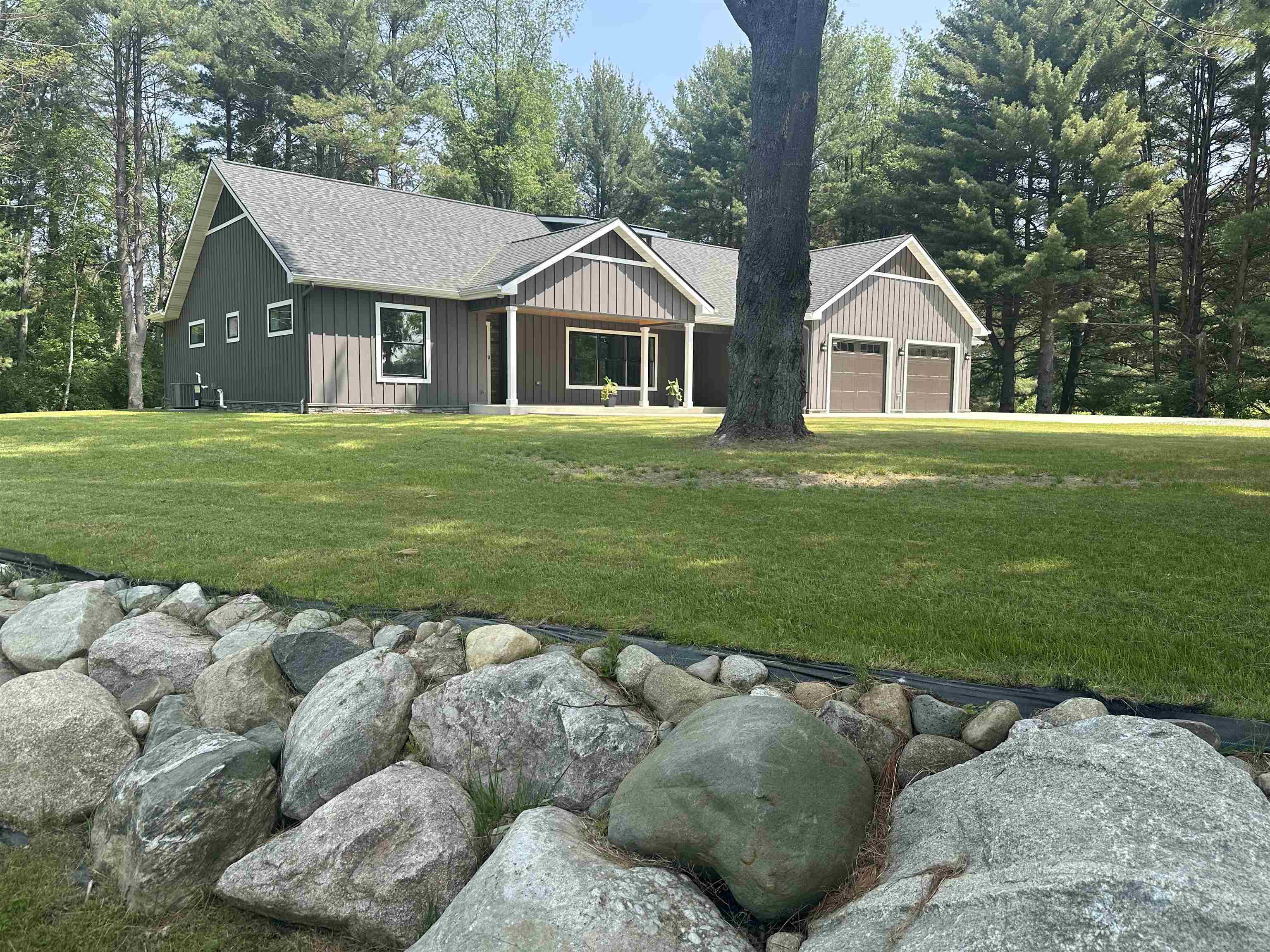 Property Photo: 2291 E Maple MI 48617