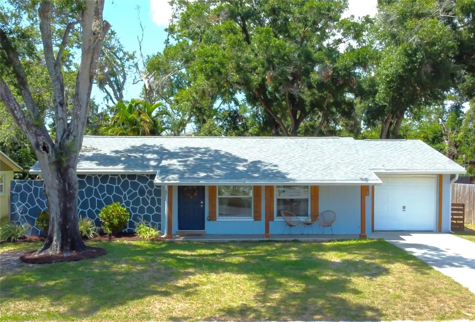 Property Photo:  2750 Edenwood Street  FL 33759 