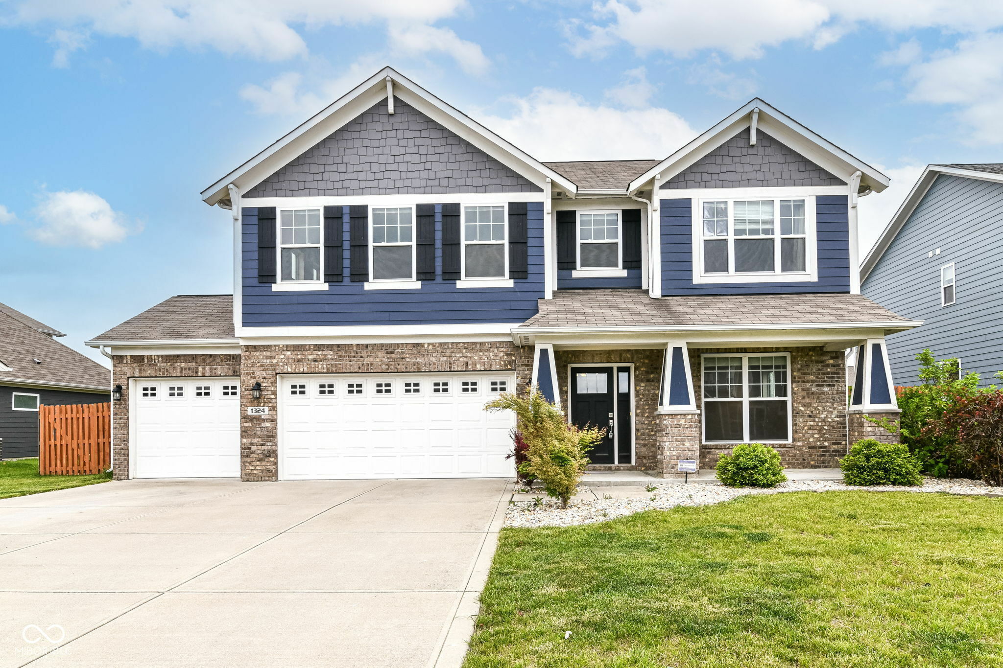 Property Photo: 1324 Trailside Drive IN 46143