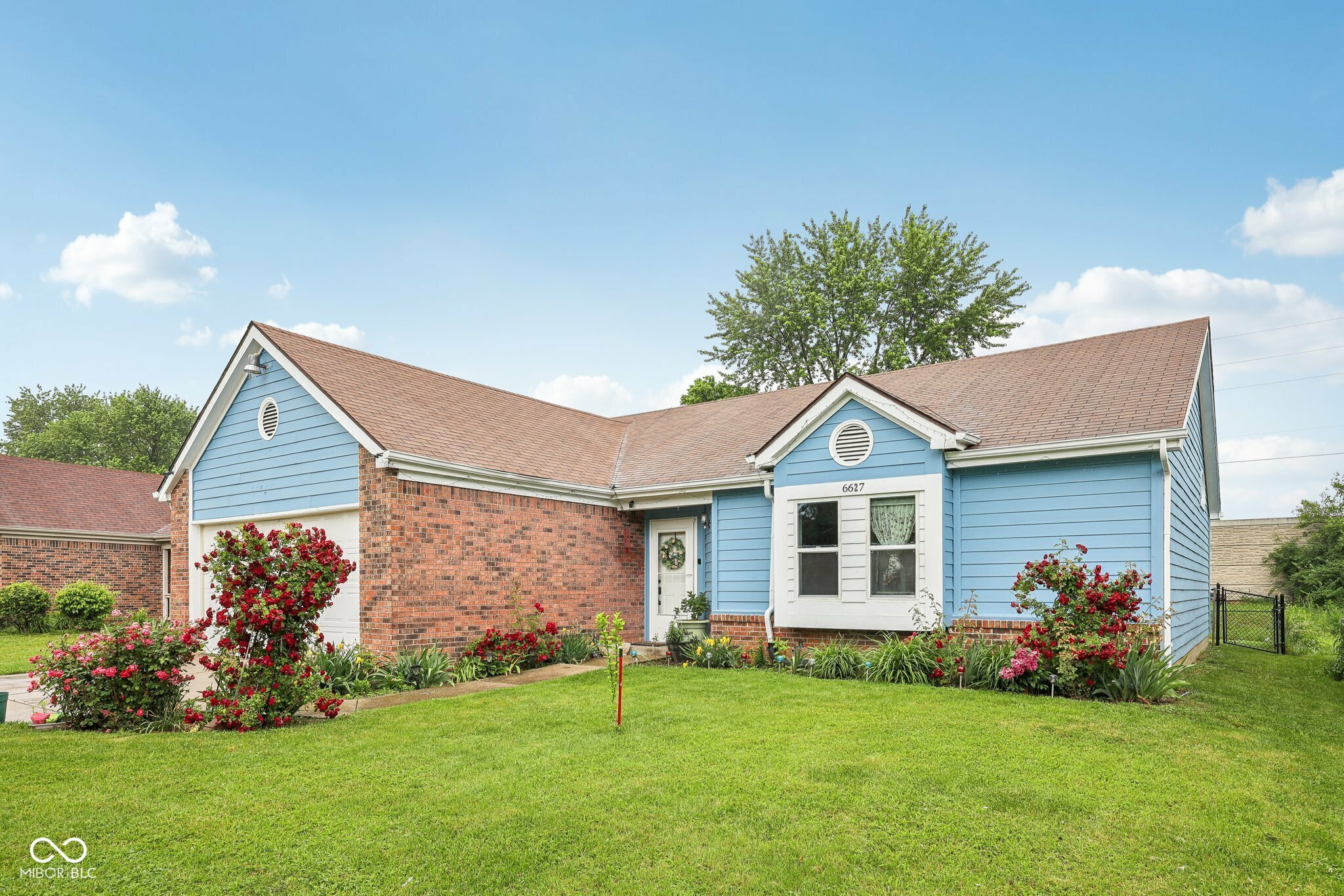 Property Photo:  6627 Cobden Court  IN 46254 