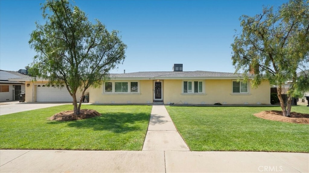 Property Photo: 17623 Pine Avenue CA 92335