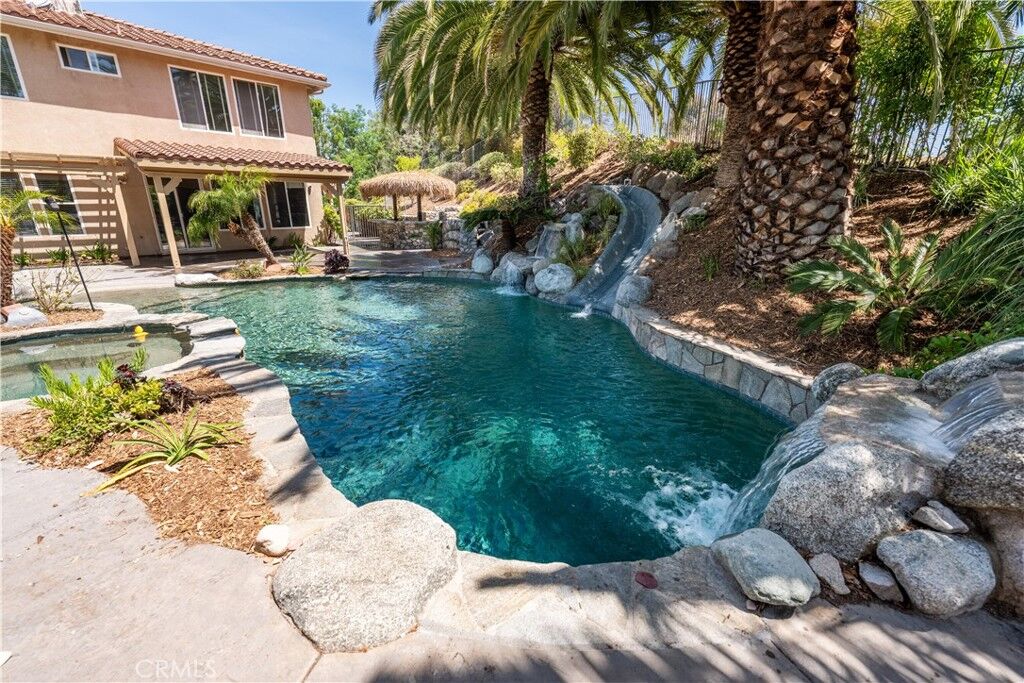 Property Photo: 31465 Inverness Court CA 92591